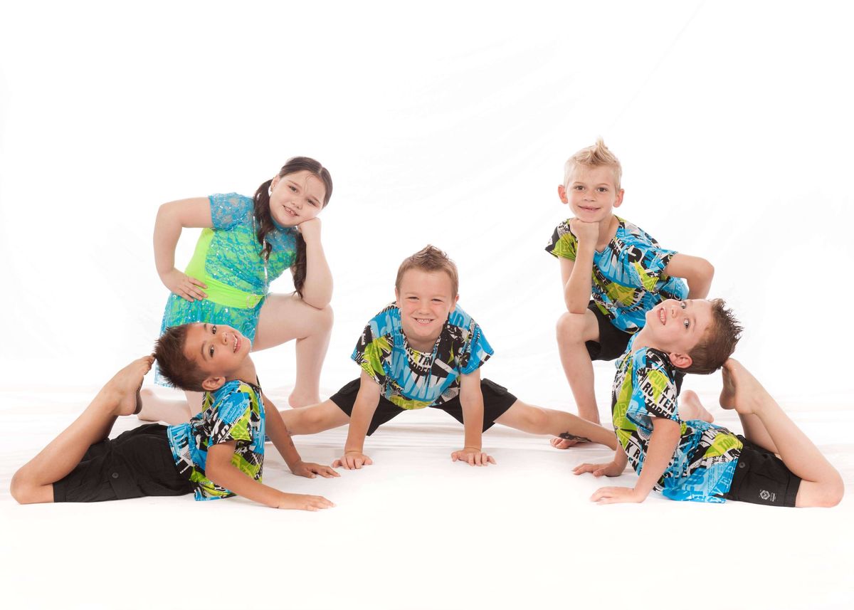 Hip-hop and jazz dancers